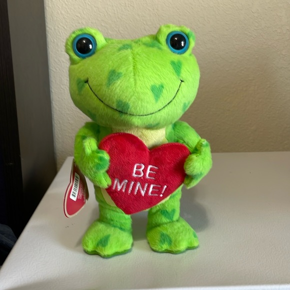Hallmark Hearts-A-Hoppin' Frog- Sound & Motion. Really Cute. Valentines Ready! - Picture 1 of 7